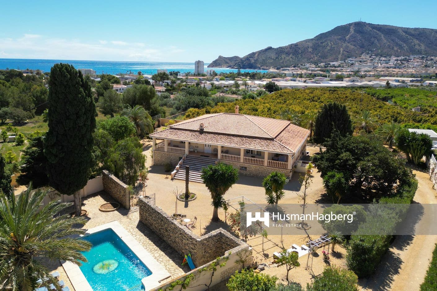 Villa med obegränsad utsikt och privat pool i Altea