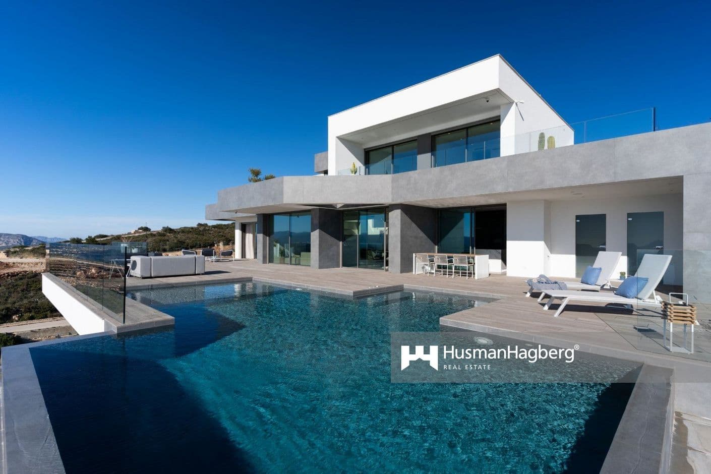 Villa de lujo con vistas panorámicas en Cumbre del Sol