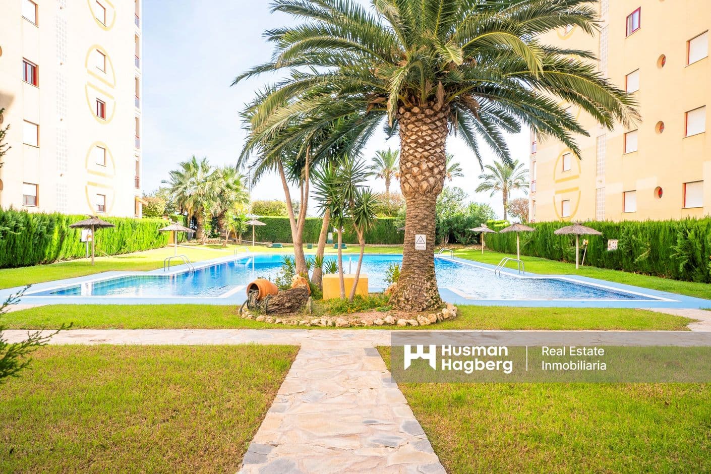 Renoverad lägenhet nära stranden