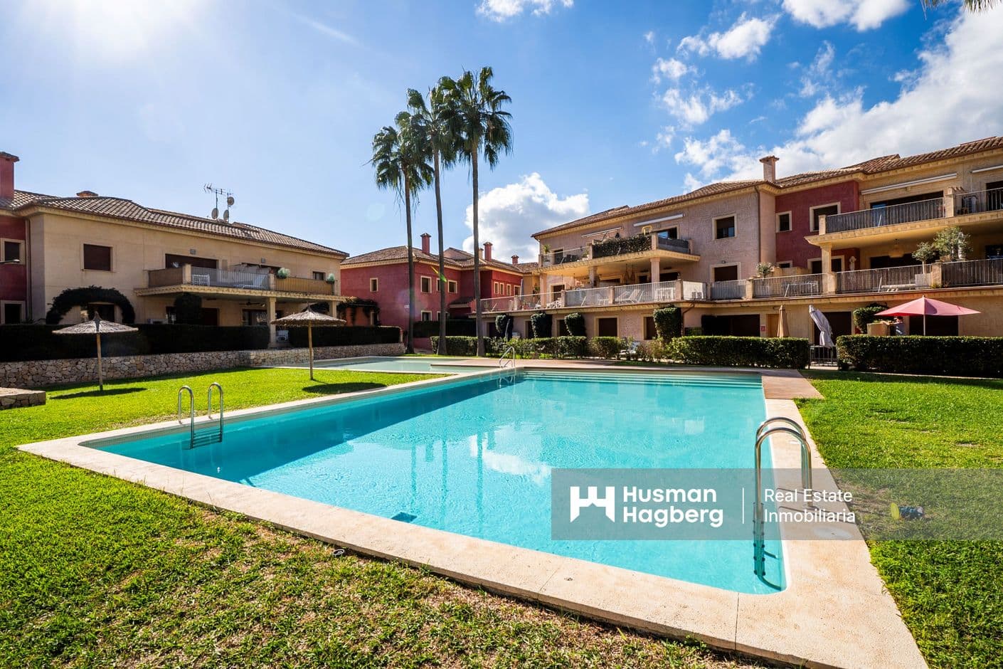 Ljus lägenhet med fri utsikt