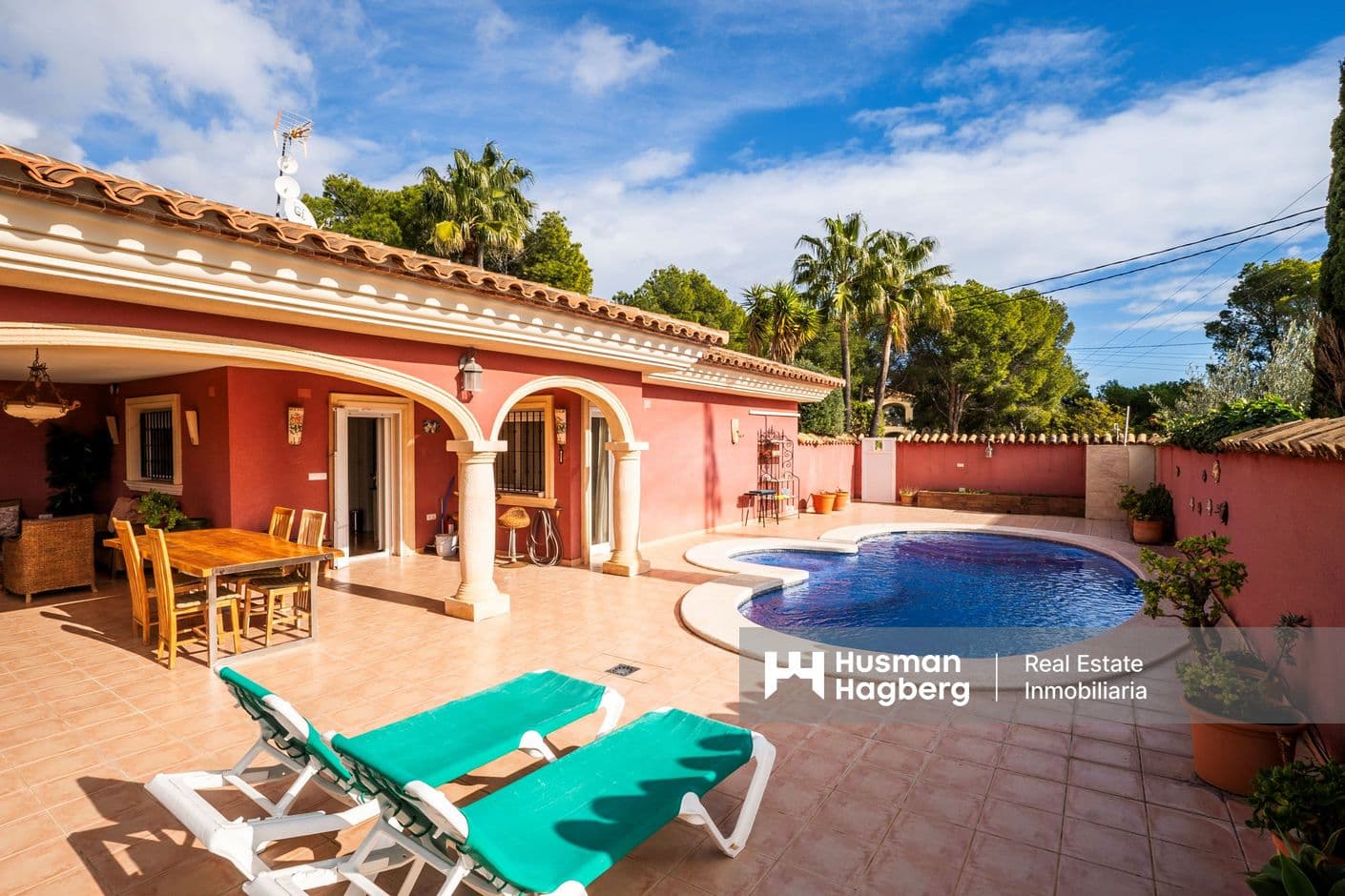 Elegant villa med panoramautsikt