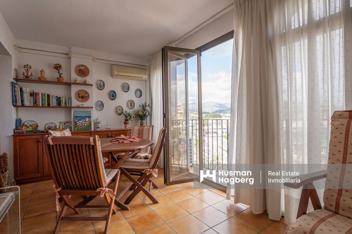 Lägenhet med Öppna Vyer i Centrala Calpe