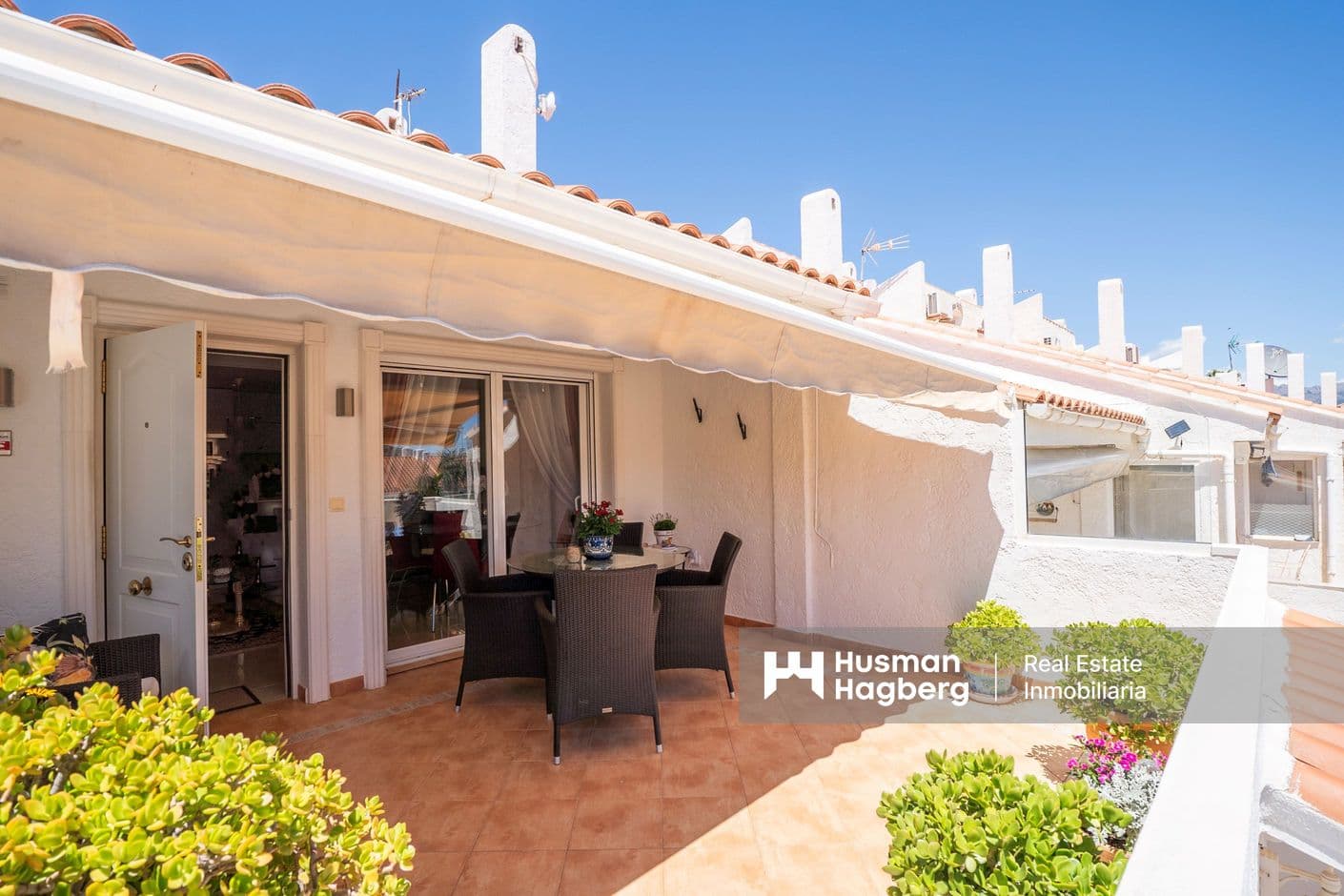Charming townhouse in gated community with heated pool