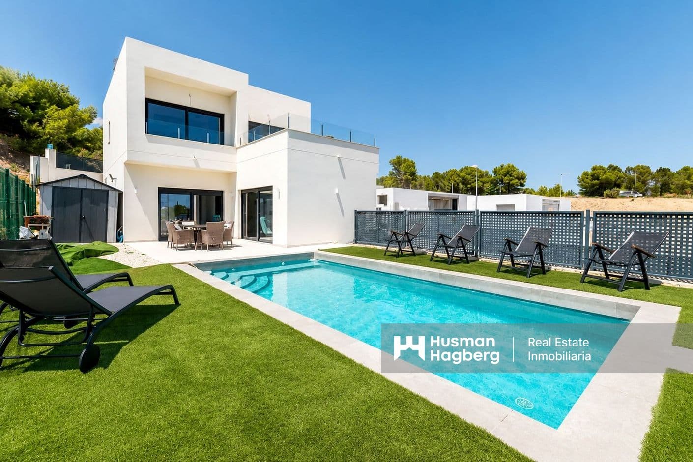 Modern villa with private pool 2020