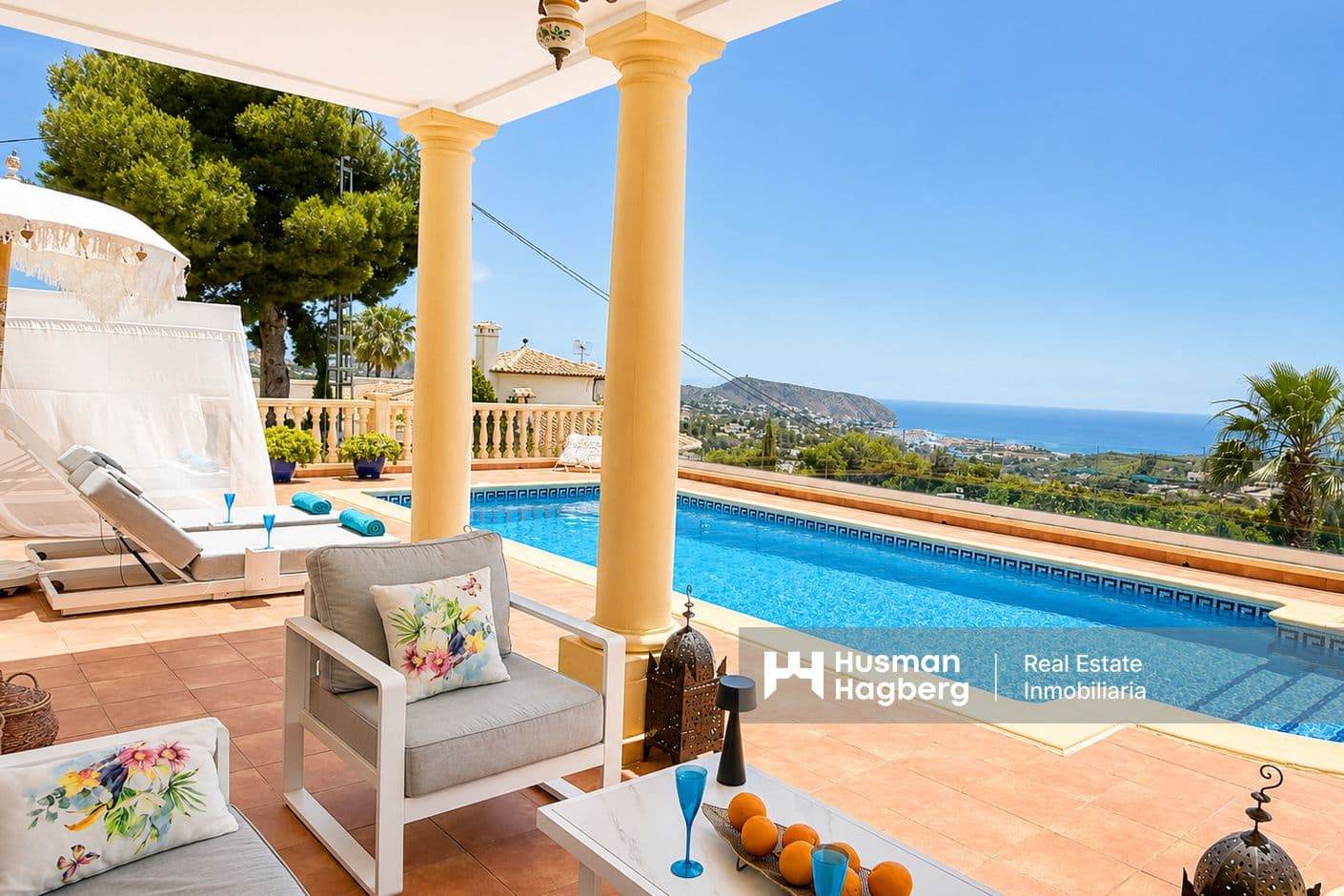 Elegant villa med fantastisk panoramautsikt över havet