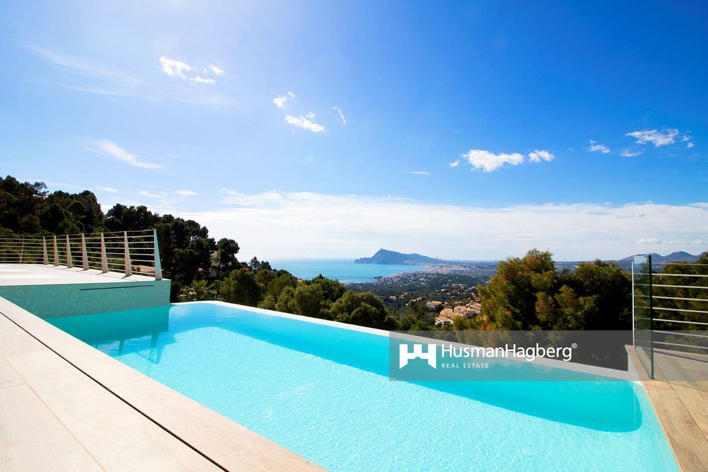 Villa de lujo totalmente renovada con impresionantes vistas al mar en Altea