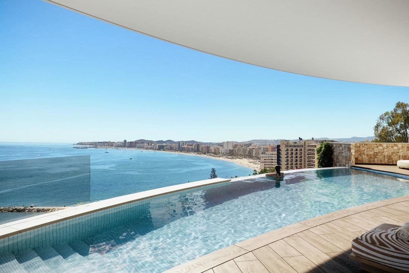 Med havsutsikt  100 meter från stranden