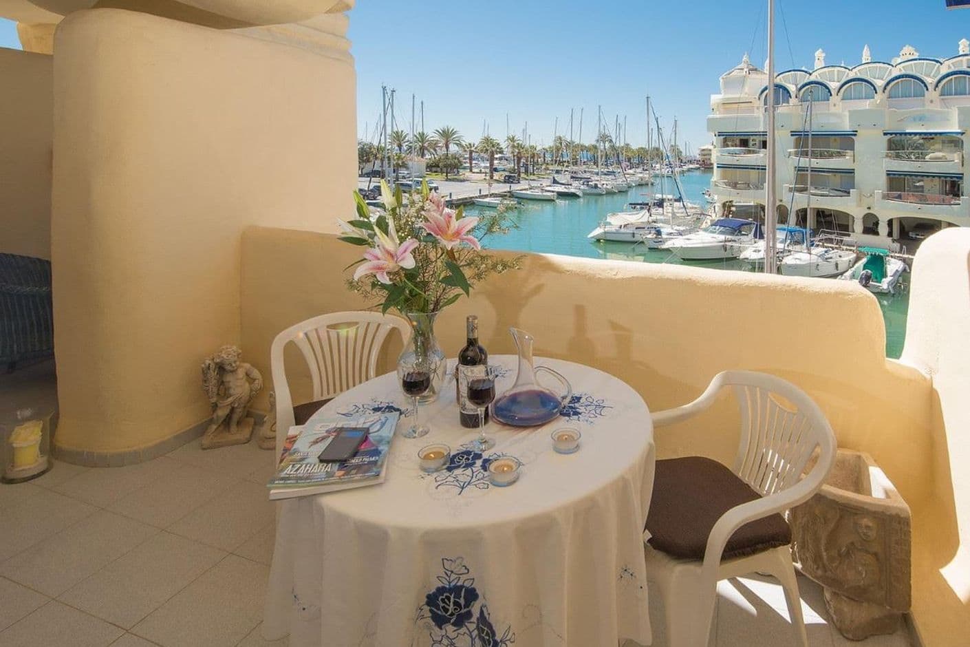 Taklägenhet mitt i hamnen!