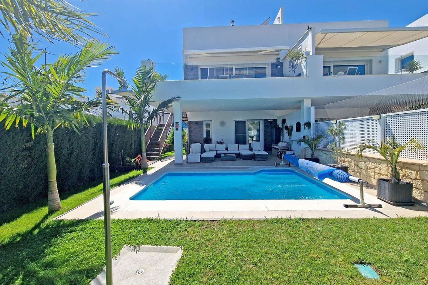 Moderne halfvrijstaande woning in Riviera del Sol