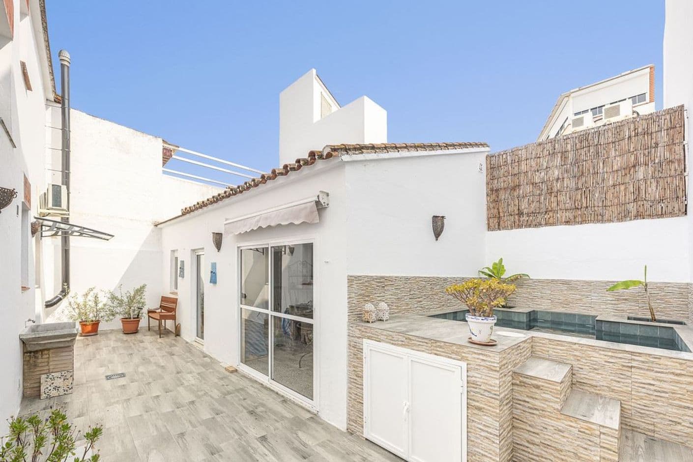 Alojamiento único en el centro de Estepona.