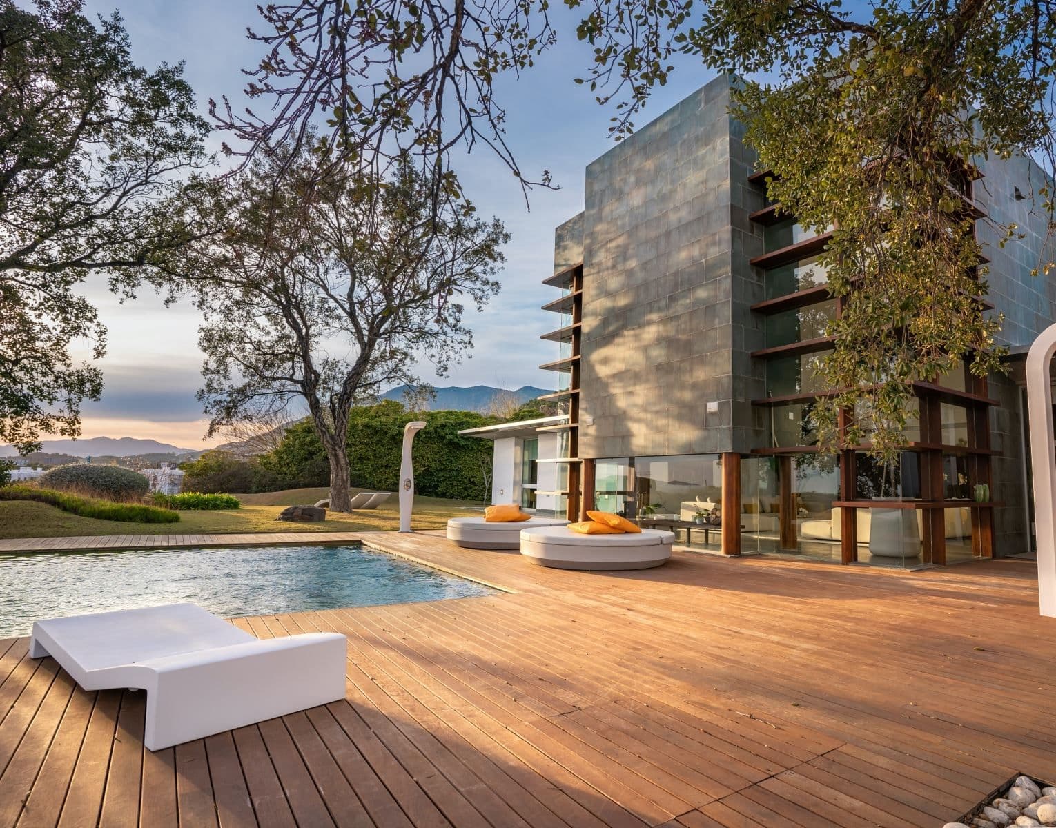 03.-Exterior