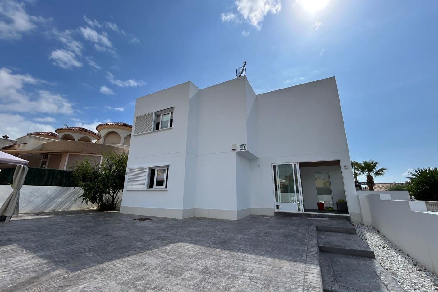 Elegant family villa with generous spaces, private pool and patios