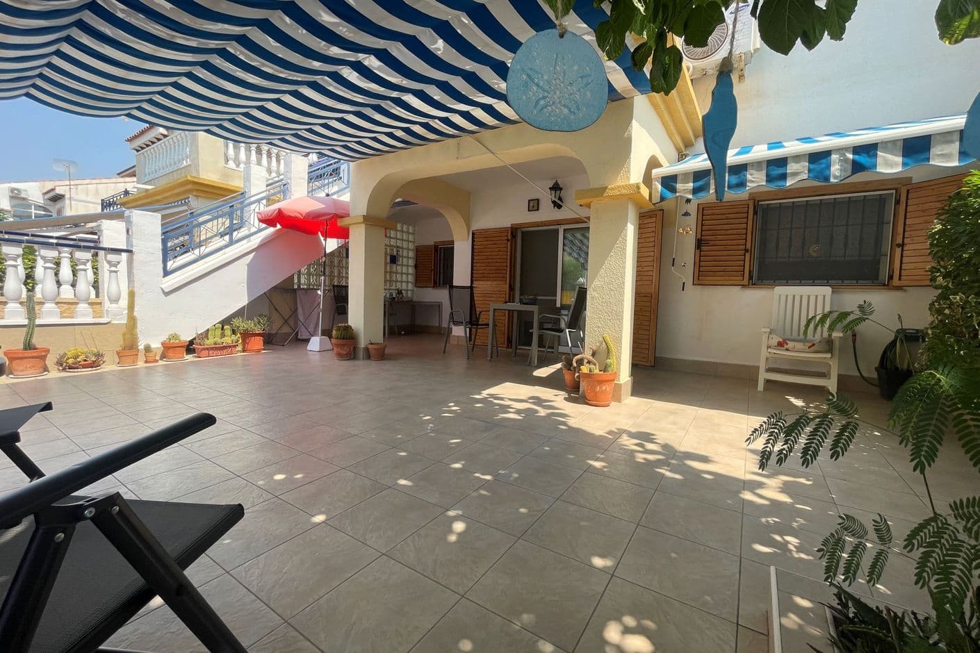 Ground floor dream by the beach in charming La Mata