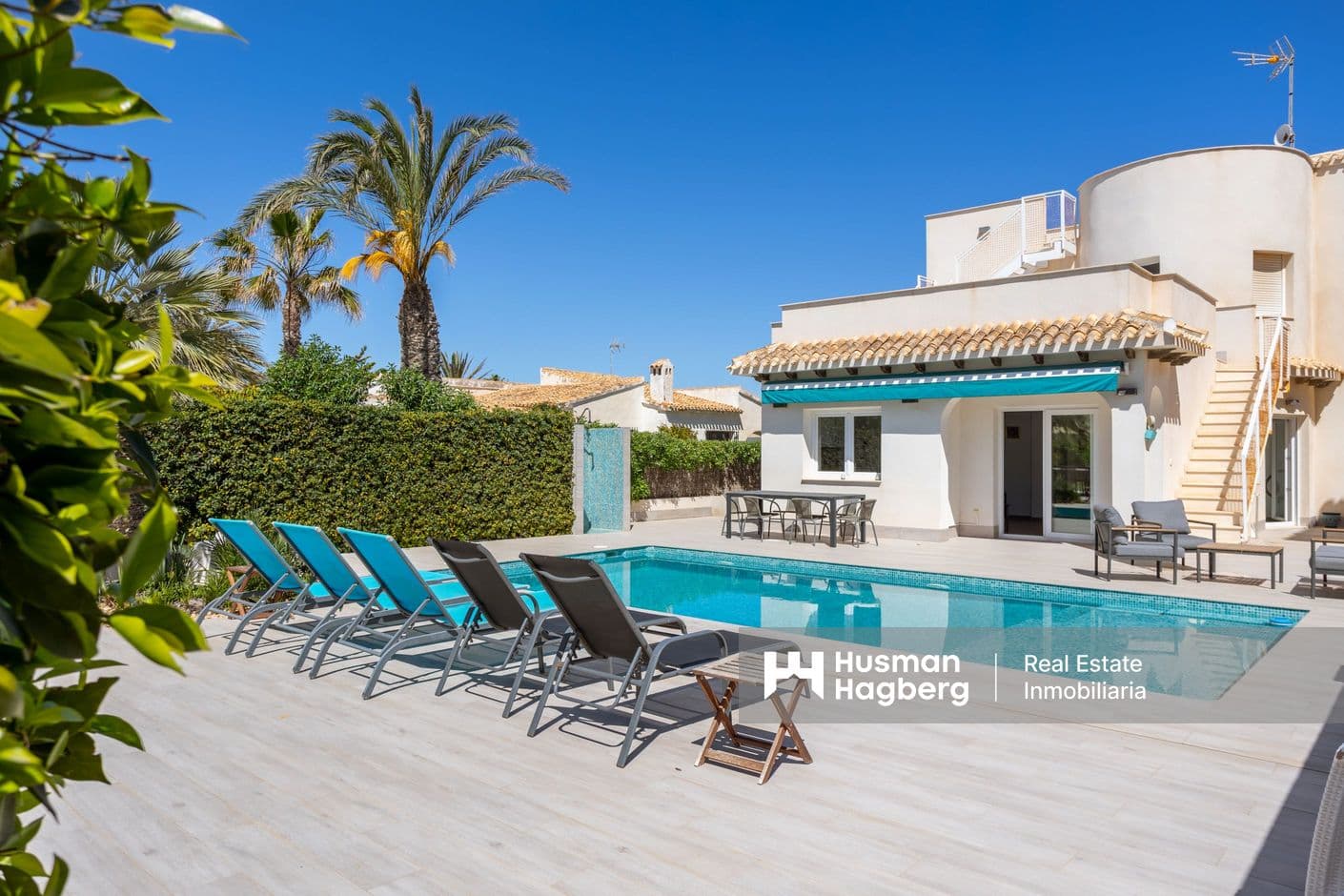 Elegant villa endast 150 meter till stranden!