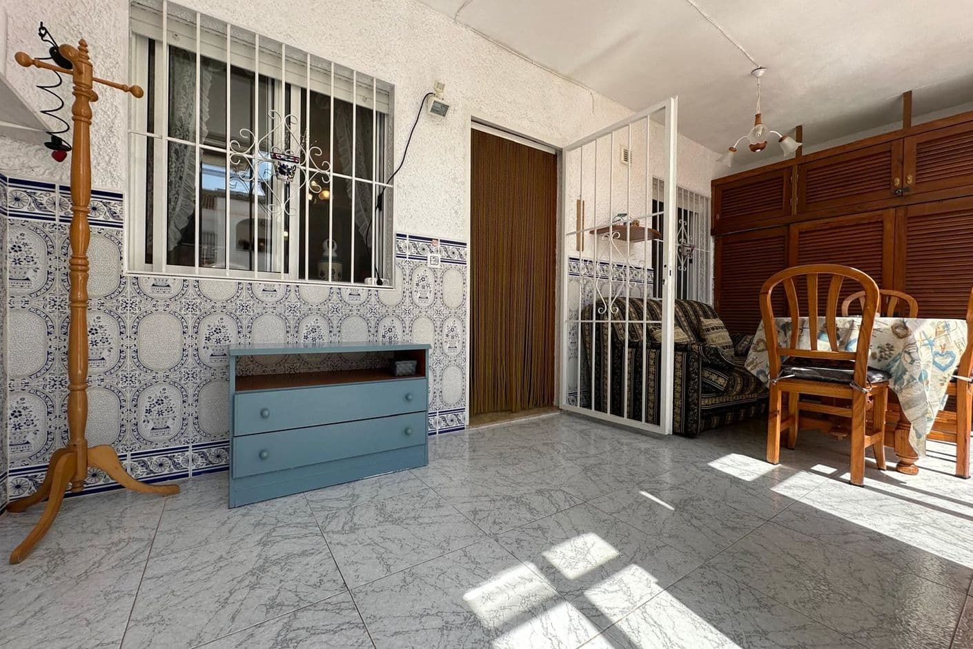 Ett hem i solen – markplanslägenhet med härlig terrass