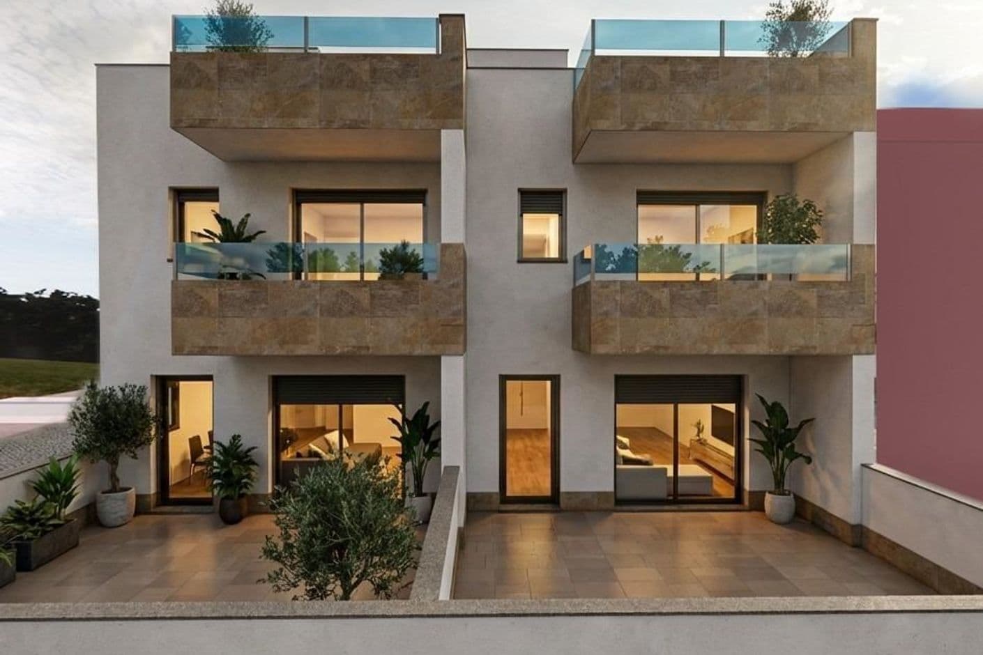 Exklusivt nybyggt radhus med solig takterrass och privat garage