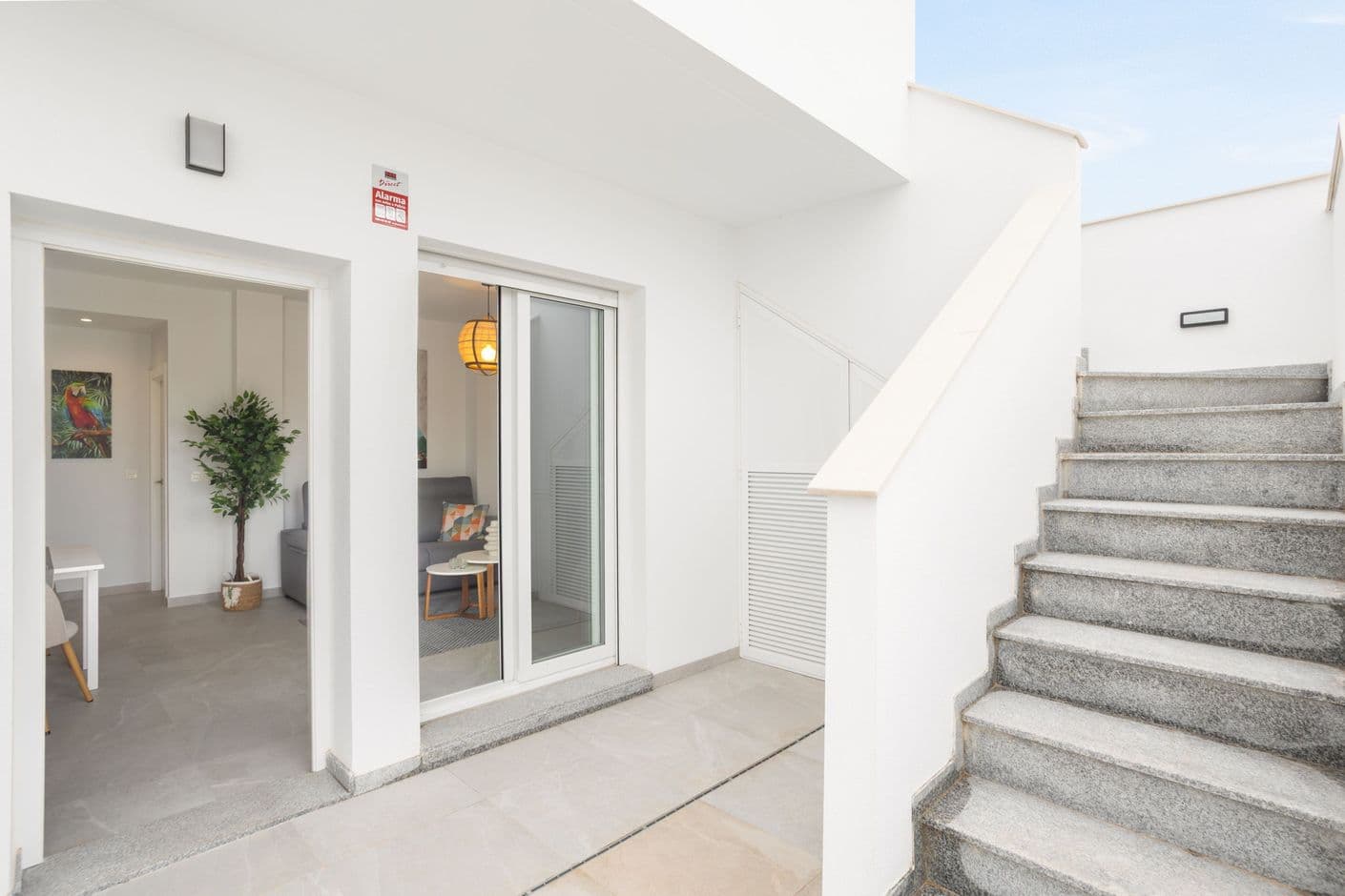 Lägenhet med takterrass och gemensam pool