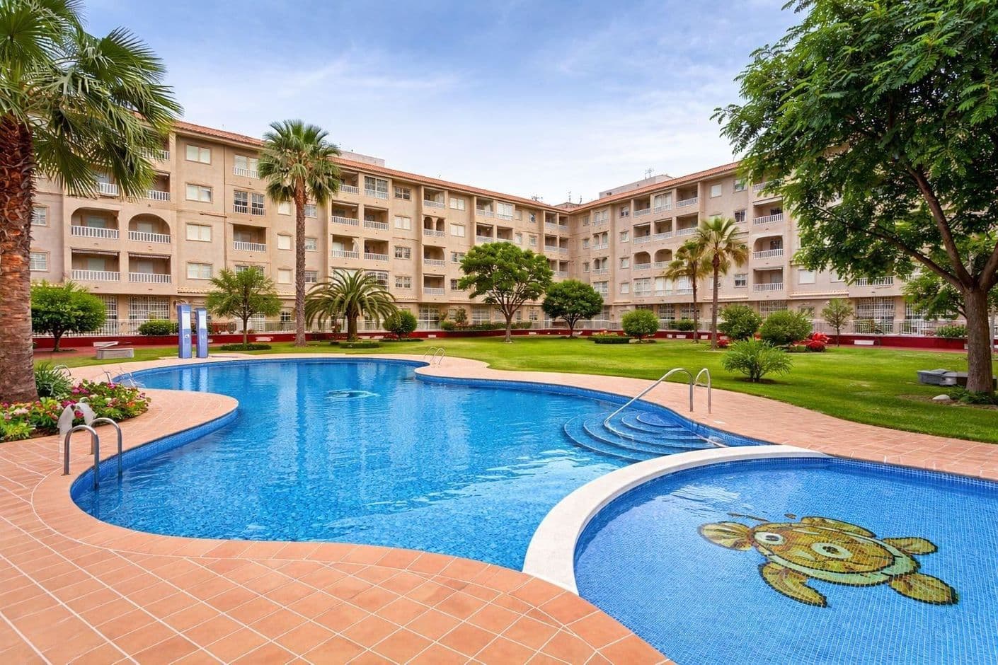 Totalrenoverad lägenhet i Torrevieja – med solig terrass