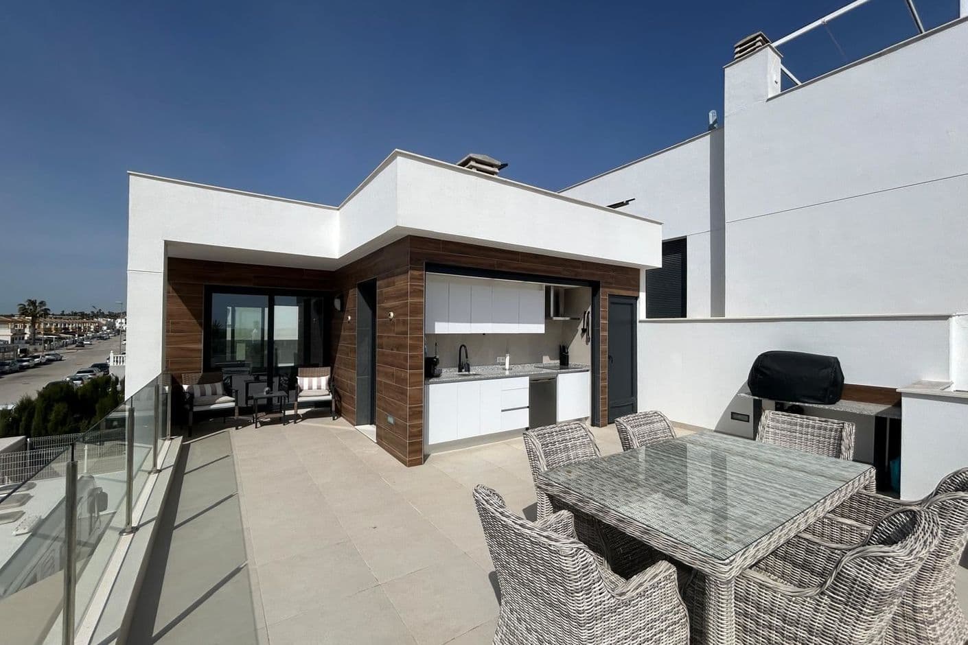 Modern villa with southwest orientation, saltwater pool and premium comfort