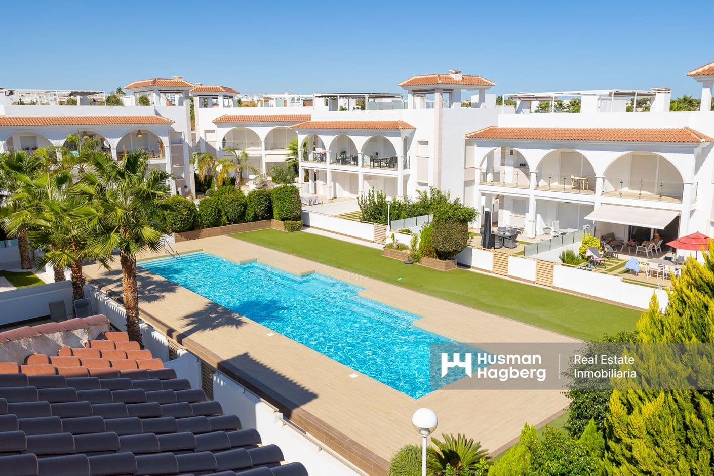 Bungalowlägenhet med privat takterrass