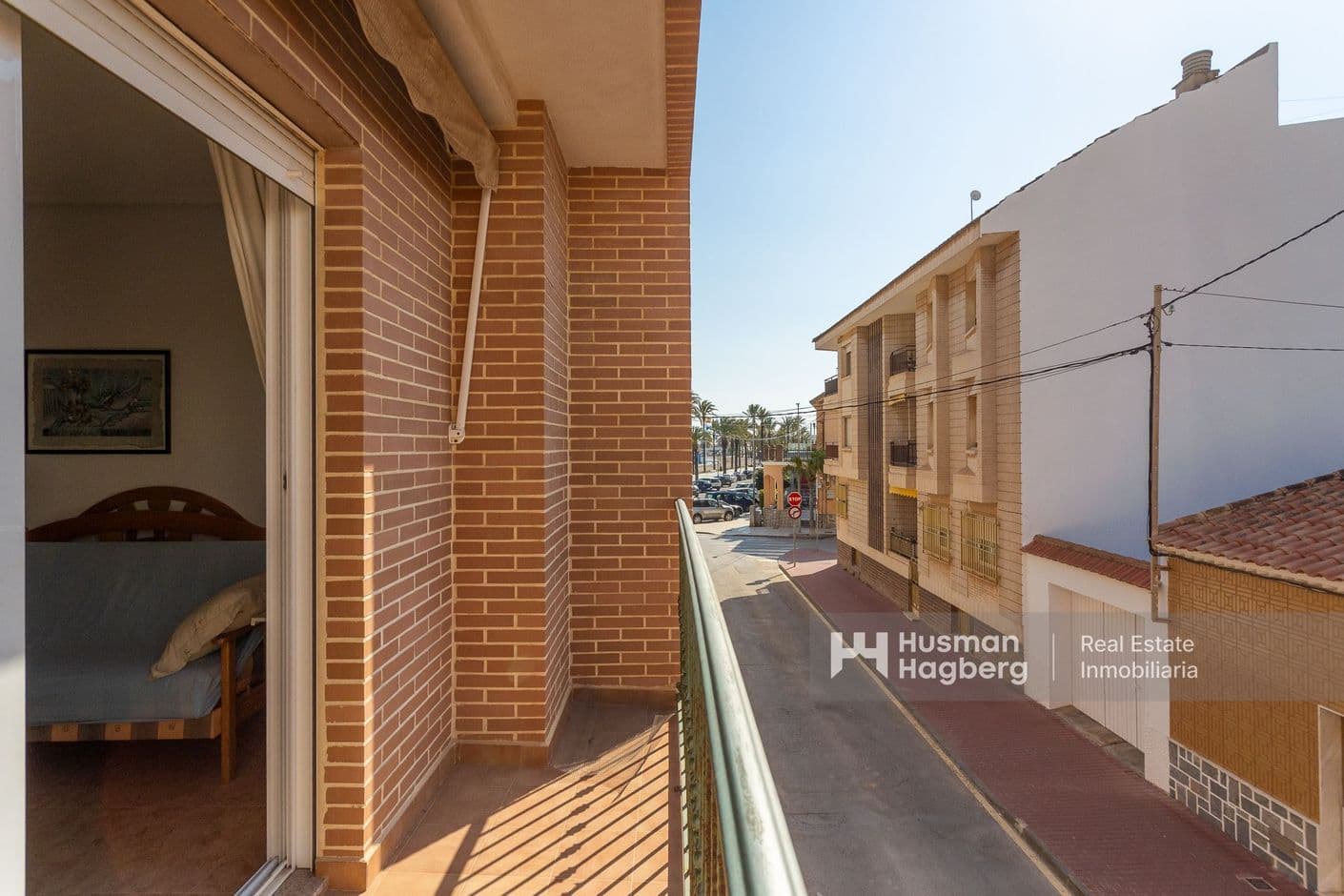 Cozy apartment with three bedrooms, balcony and patio