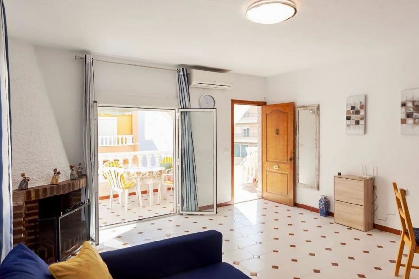 Charming apartment just a stone's throw from the beach