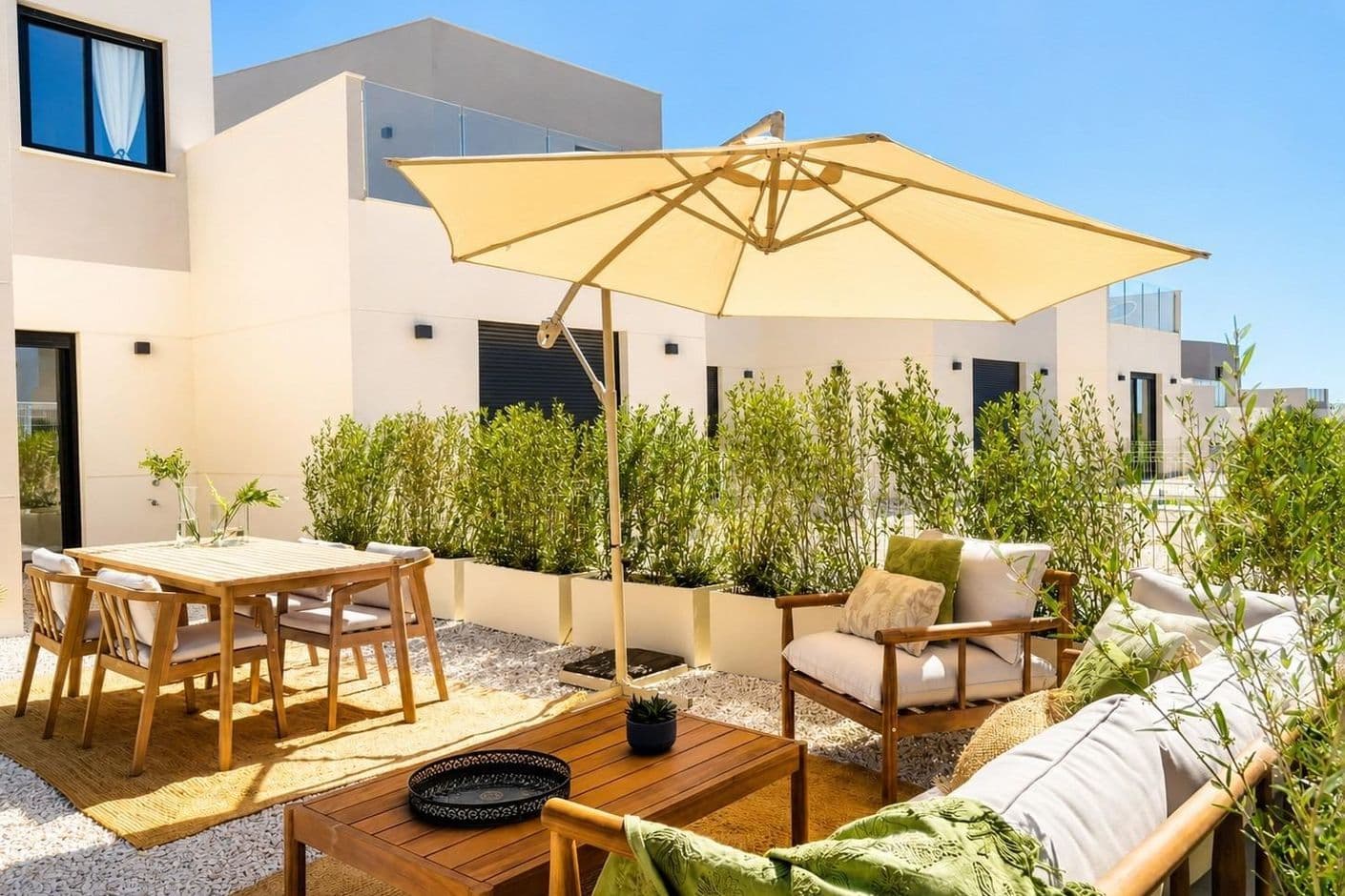 Modern townhouse with private gardens in scenic area