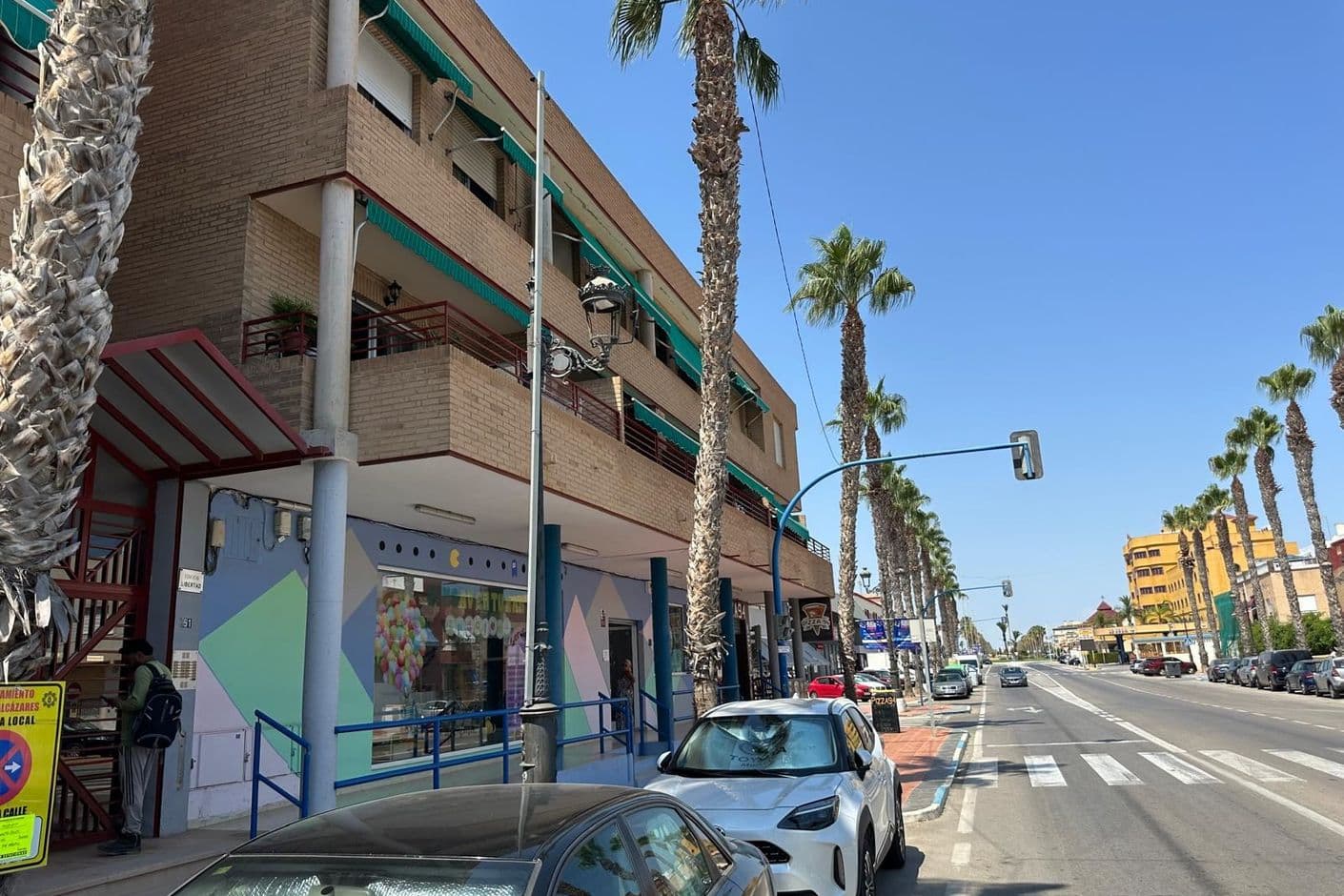 Two-storey apartment with garage near Playa del Espejo 