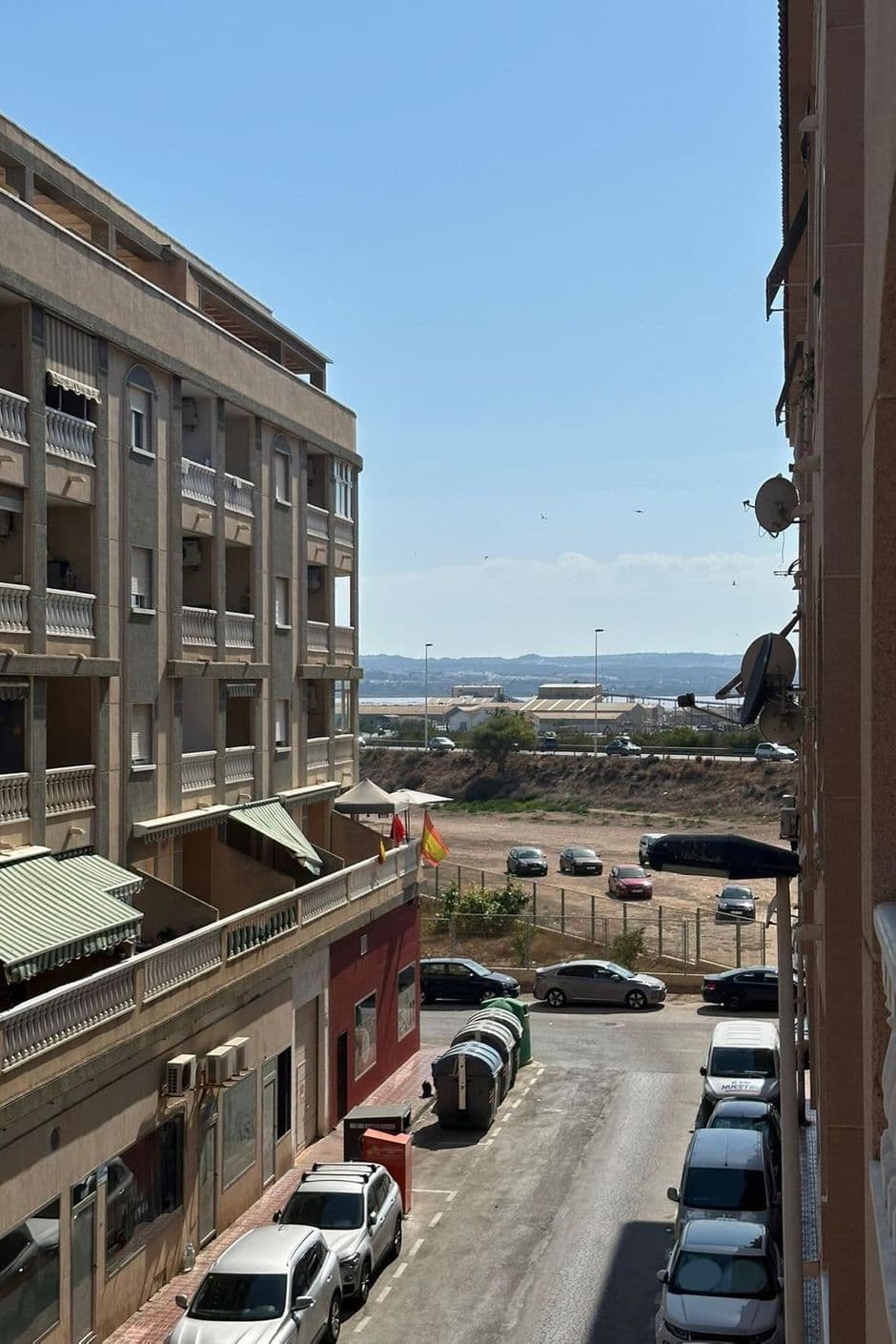 Completely renovated apartment in Torrevieja - with sunny terrace