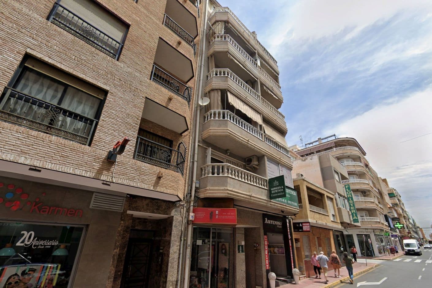 Totalrenoverad lägenhet i centrala Torrevieja – inflyttningsklar.
