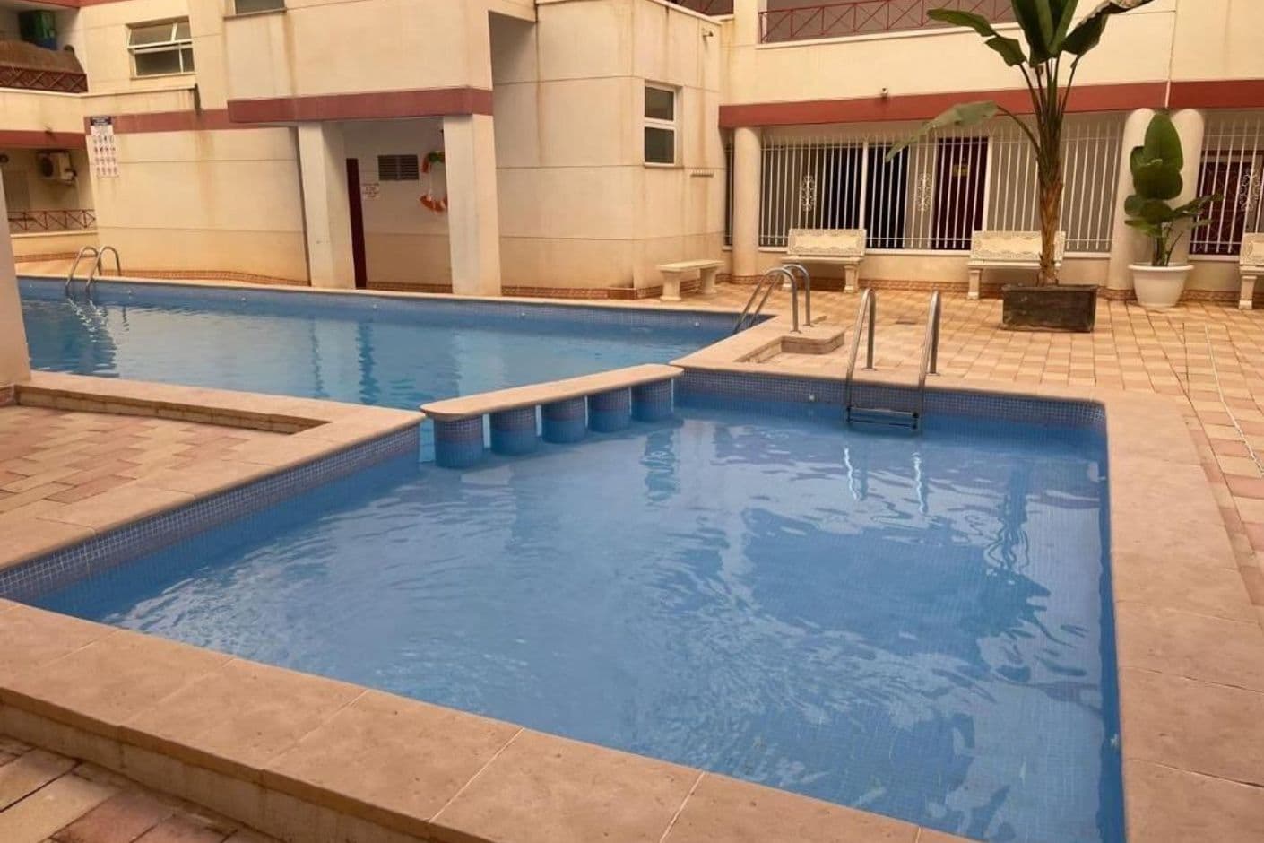 Tastefully renovated apartment in the heart of Torrevieja.