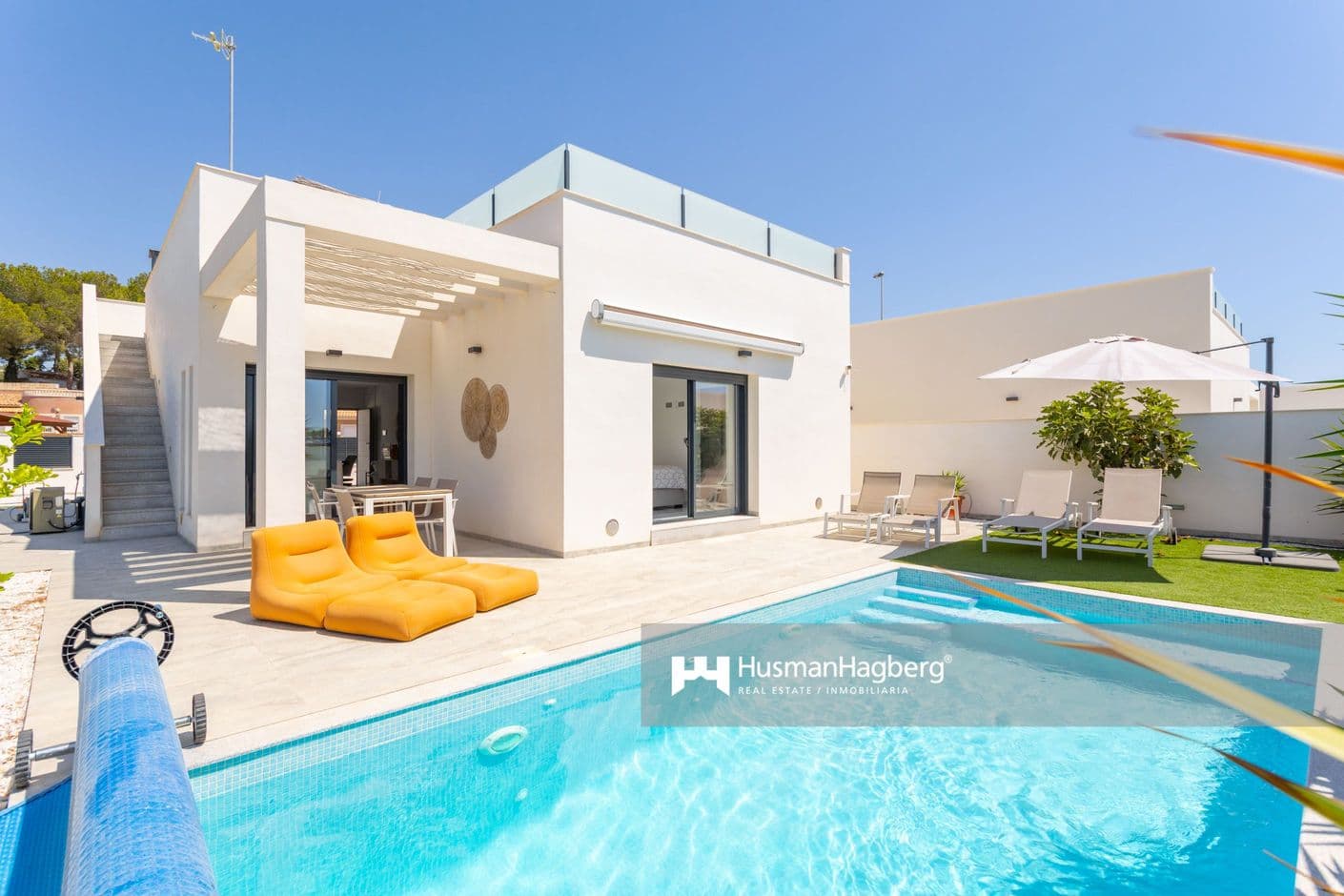 Residencial Castillo II - New modern villas with an optional pool in Campoverde