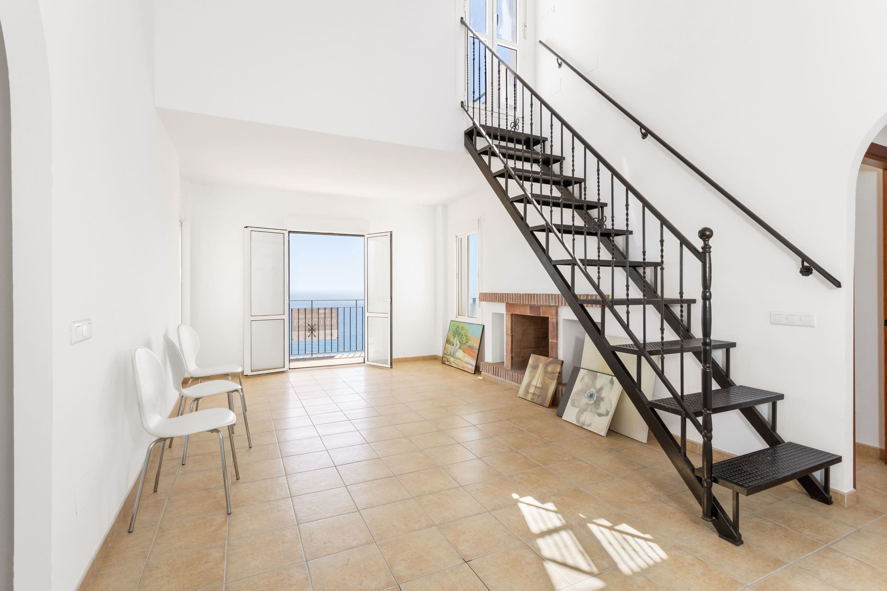 Living room - roof terrace access