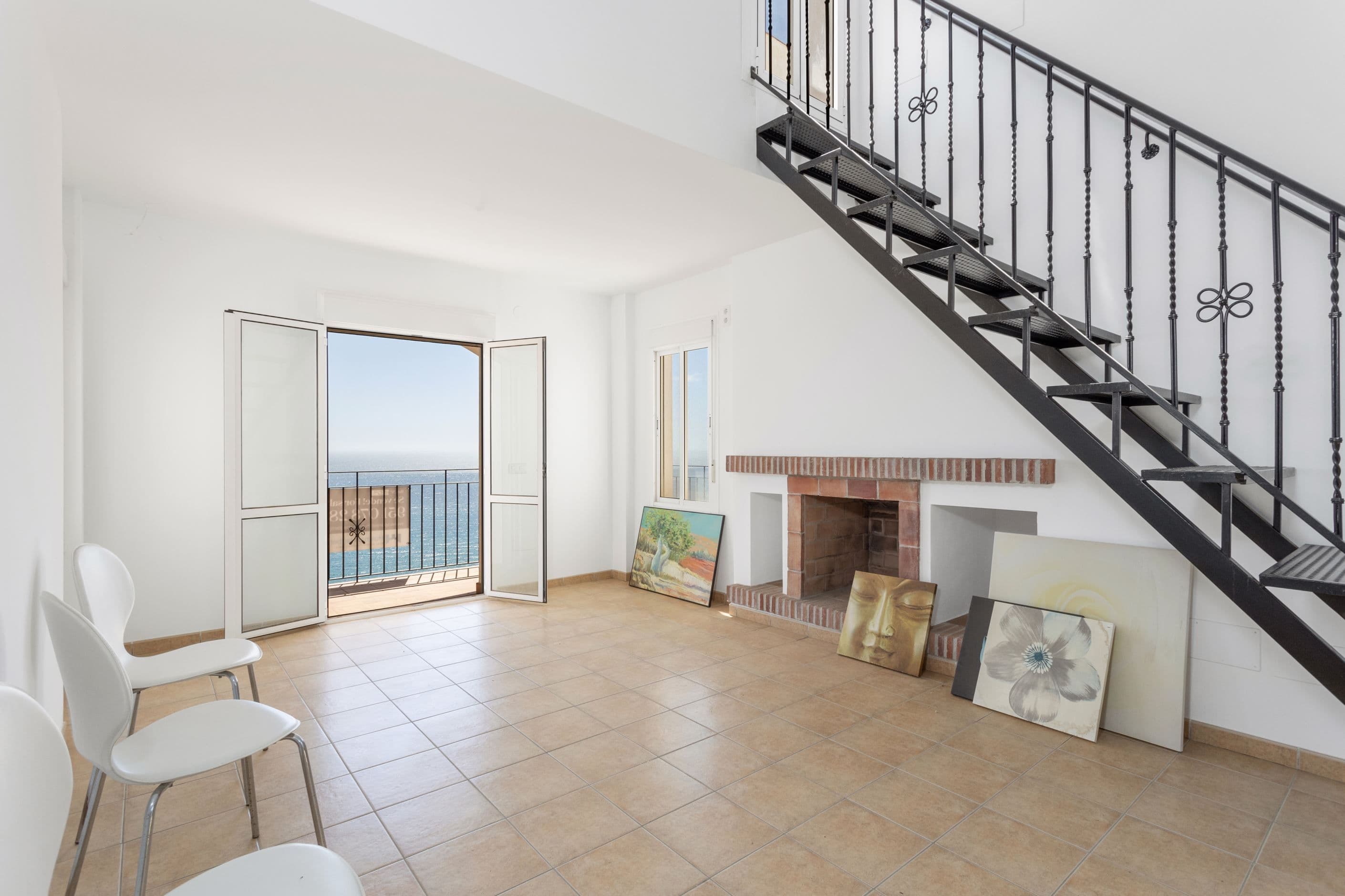 Living room - roof terrace access