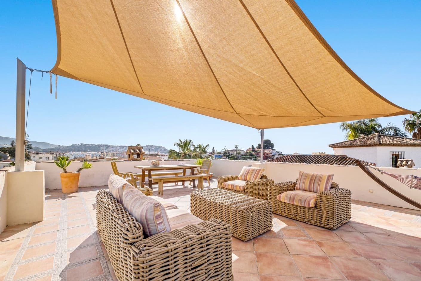 Villa in San Cristobal med privat pool och garage