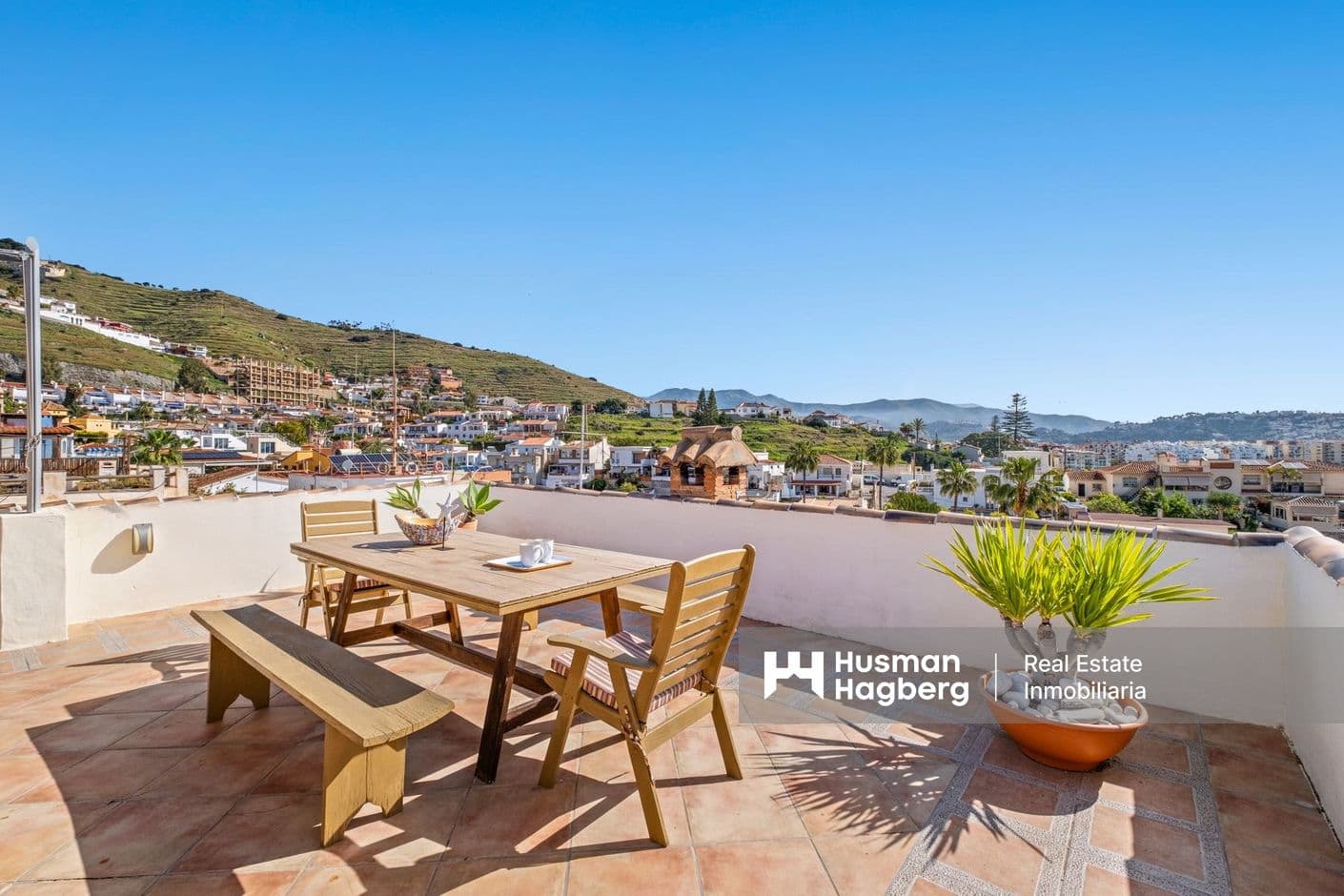 Villa in San Cristobal med privat pool och garage