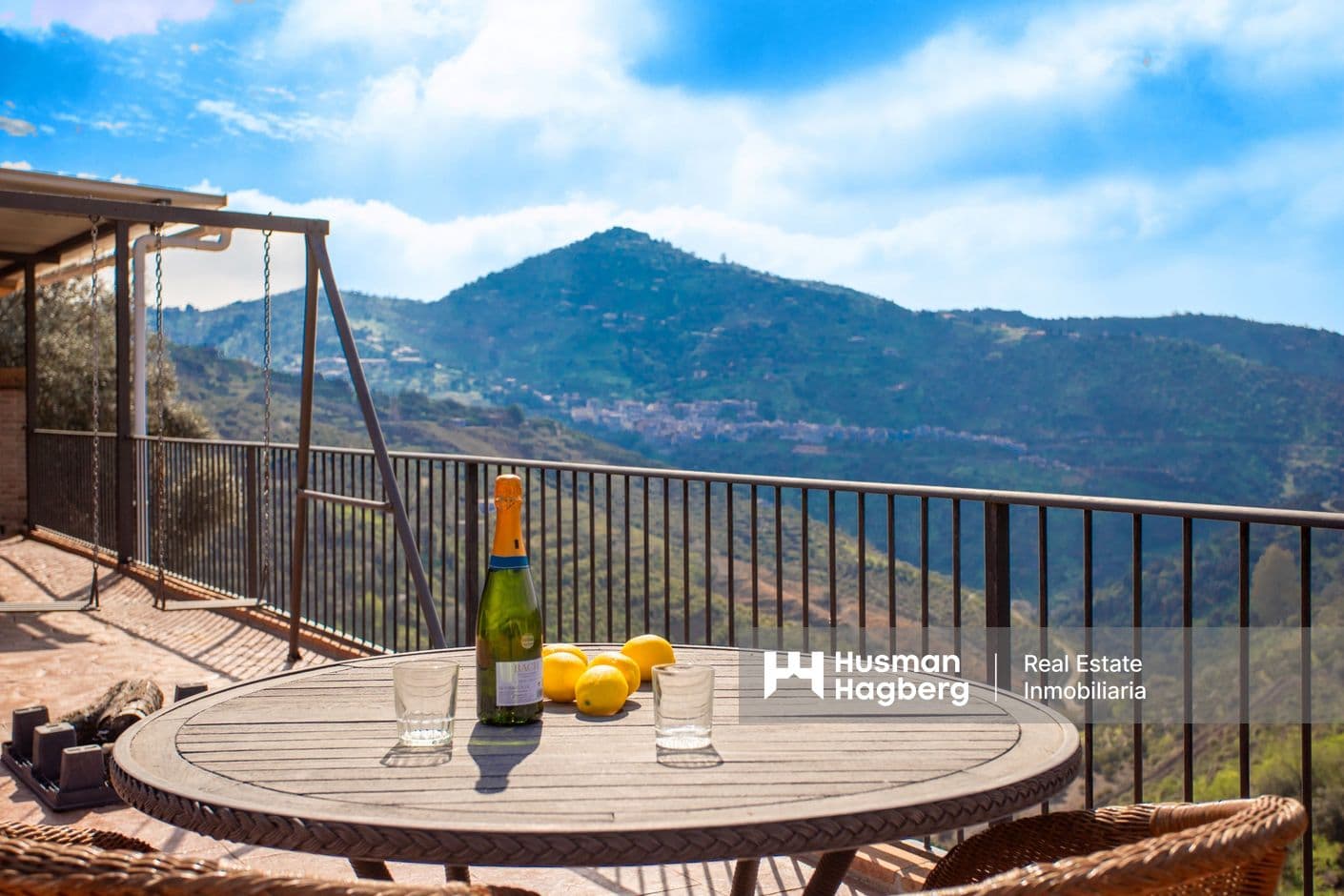 Cortijo med mangoplantage och magisk utsikt