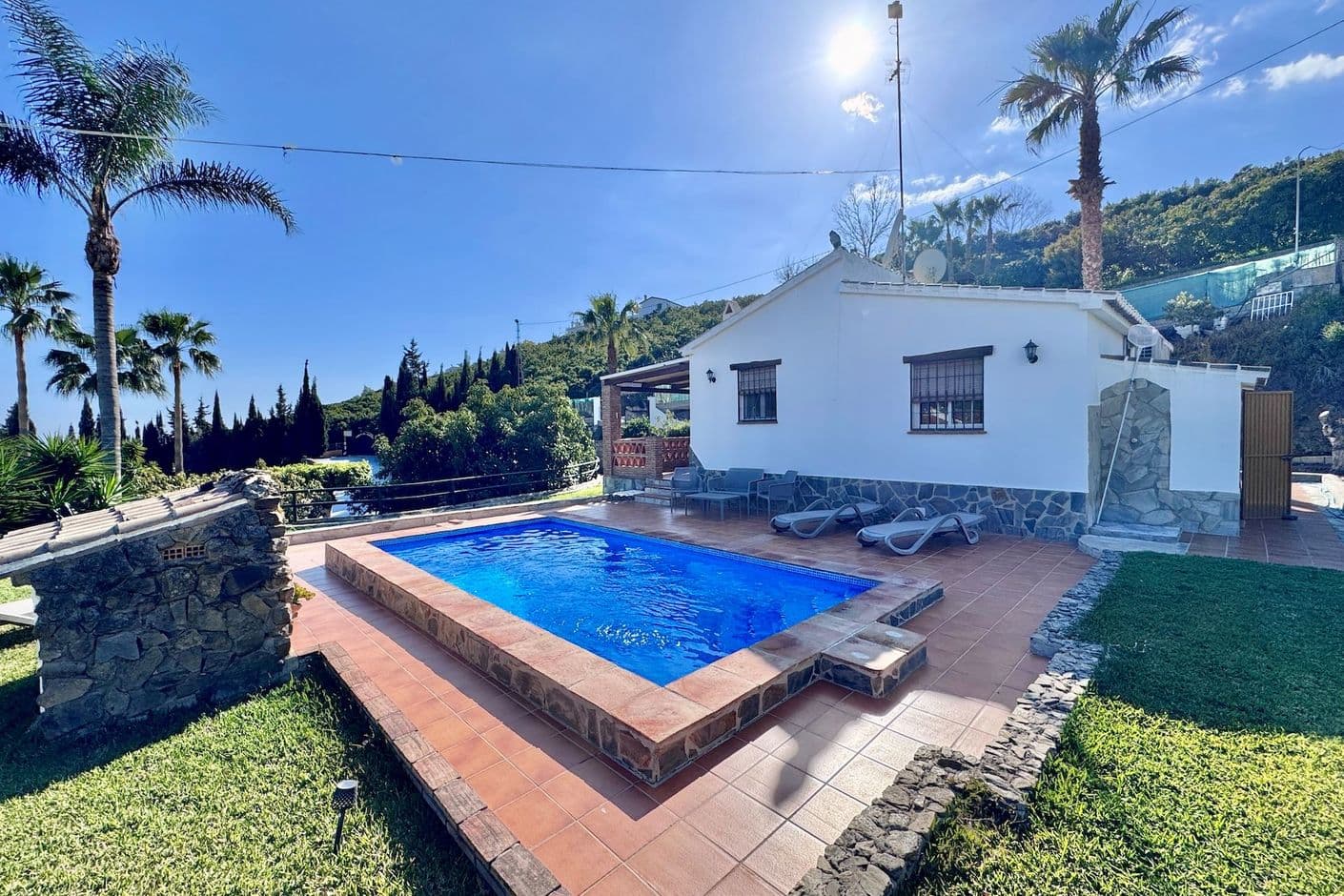 Cortijo with pool outside Frigiliana