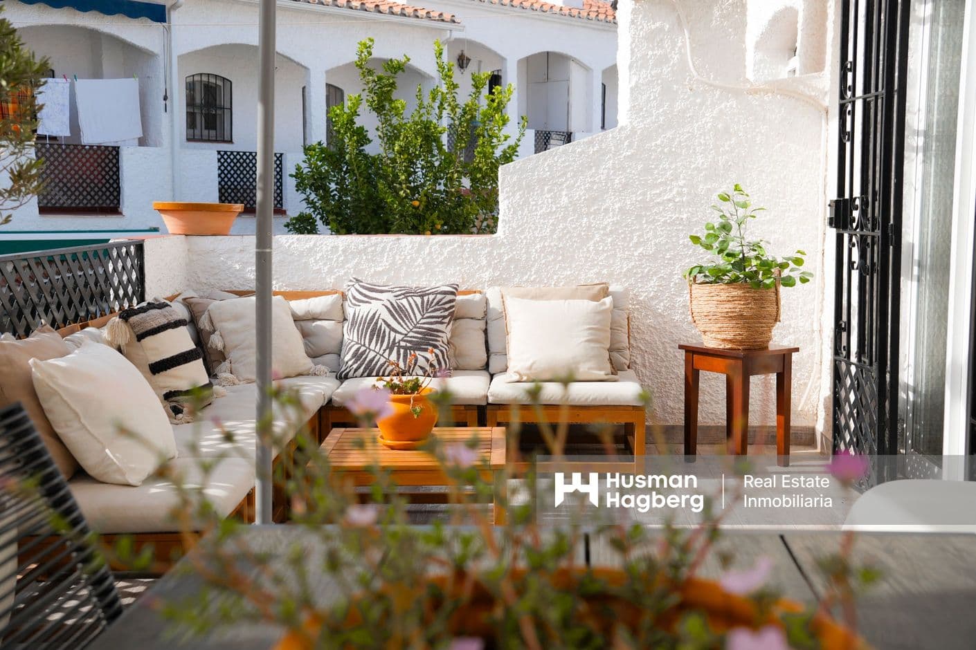 Fantastic single-storey apartment in sought-after Verano Azul