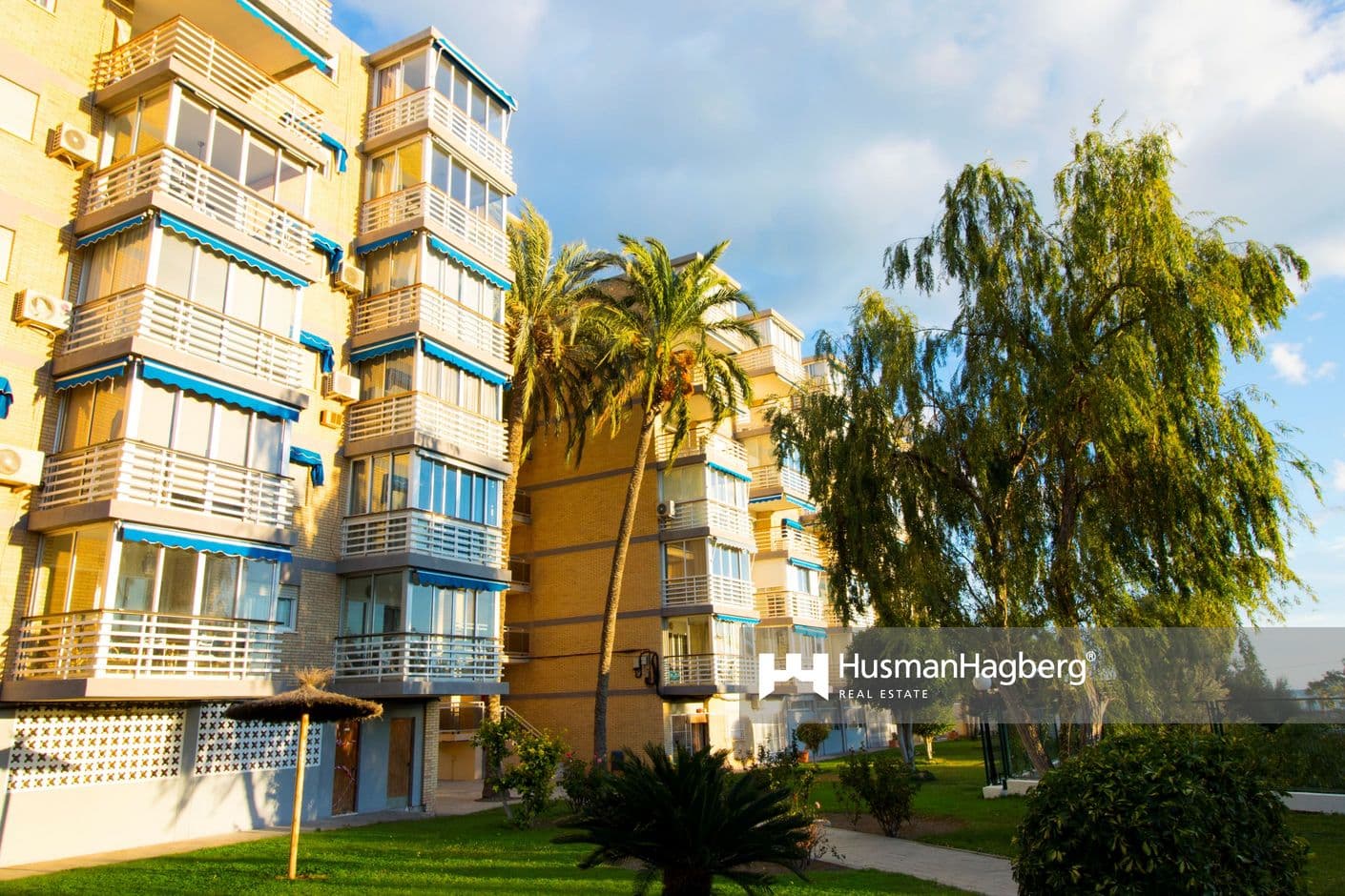Apartamento con vistas al mar junto a la playa en Villajoyosa Apartamento con vistas al mar junto a la playa en Villajoyosa