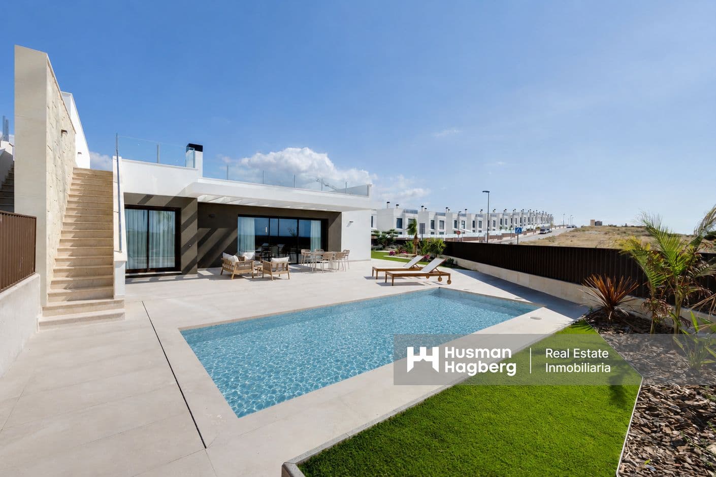 Nybyggd villa med privat pool och takterrass i Muchamiel Nybyggd villa med privat pool och takterrass i Muchamiel