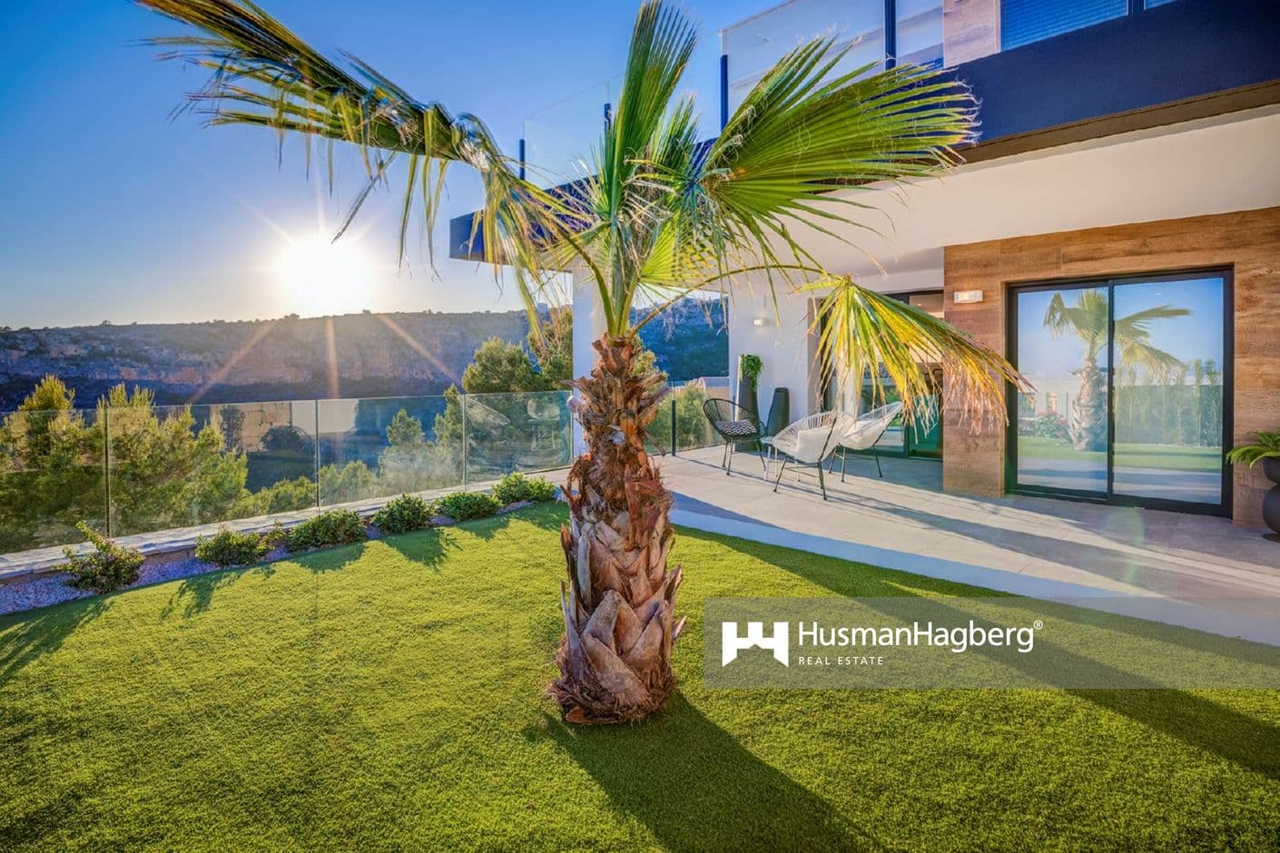 Newly built bungalows in Cumbre del Sol Newly built bungalows in Cumbre del Sol