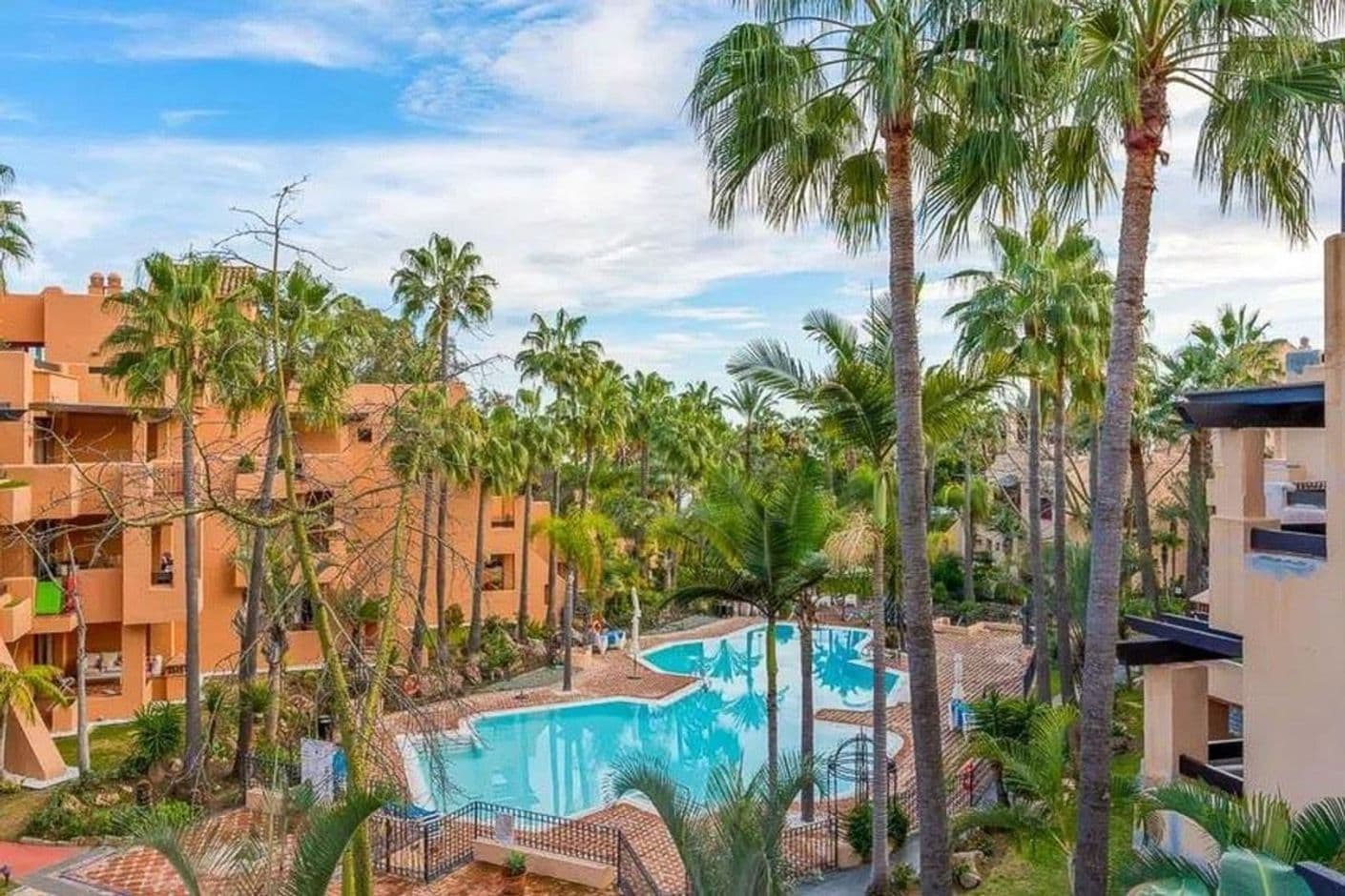 Perfect as both permanent and holiday accommodation Perfect as both permanent and holiday accommodation