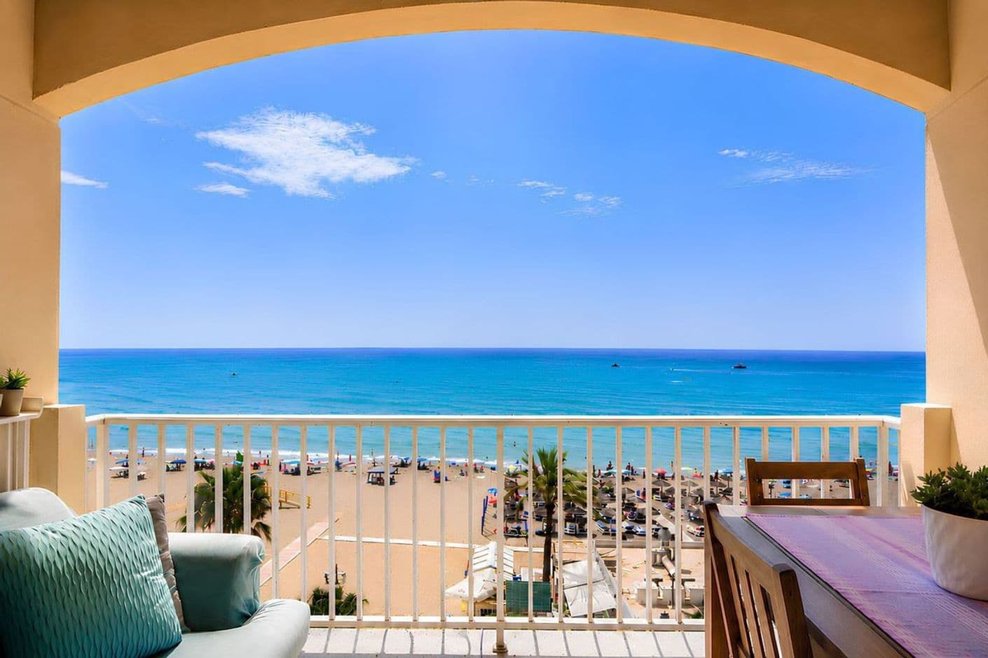 Bonito apartamento junto al mar. Bonito apartamento junto al mar.