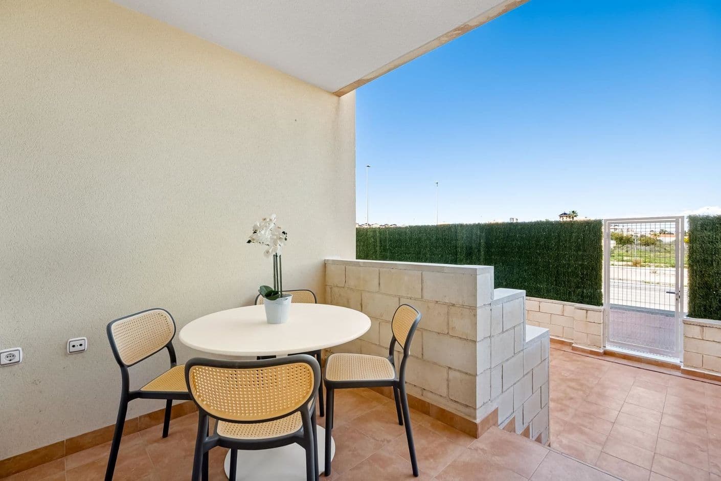 Renovated apartments with modern spaces, terraces and pool area Renovated apartments with modern spaces, terraces and pool area