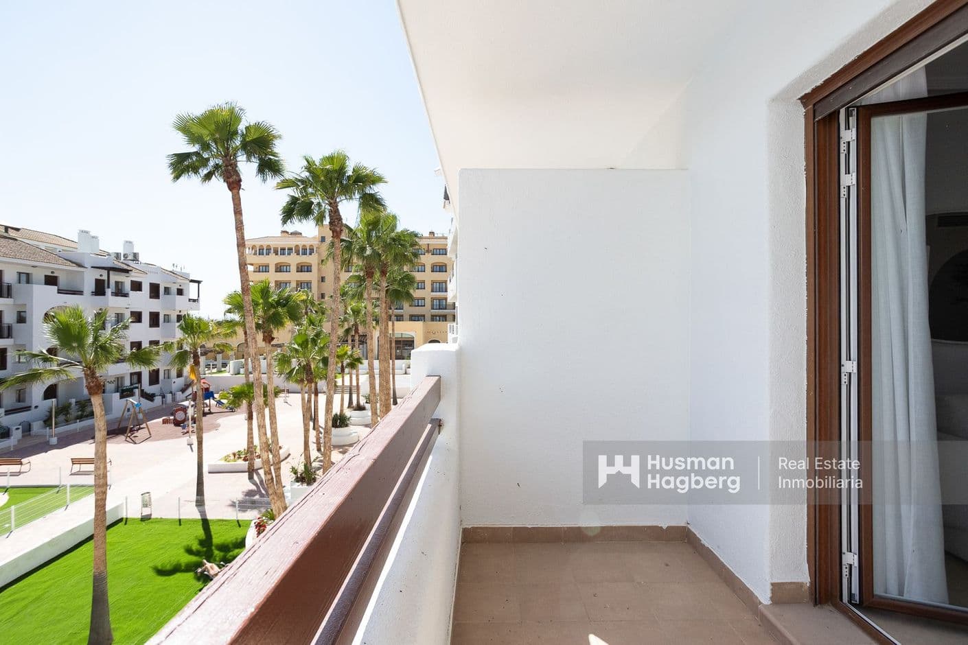 Well-planned two-bedroom apartment with garage and communal pool Well-planned two-bedroom apartment with garage and communal pool