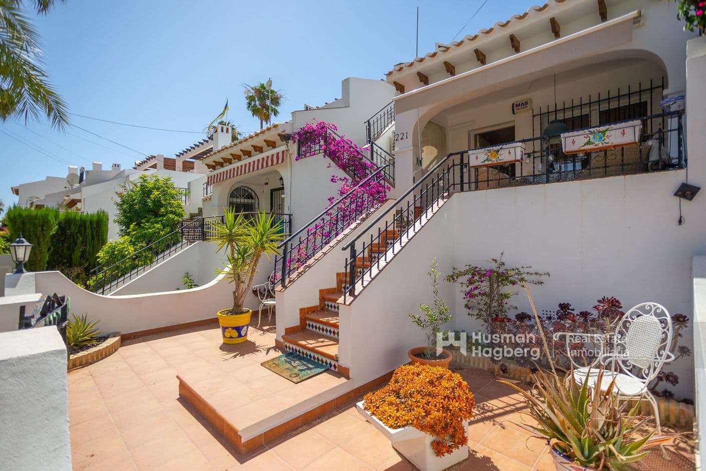 Cozy townhouse with large garden and roof terrace Cozy townhouse with large garden and roof terrace